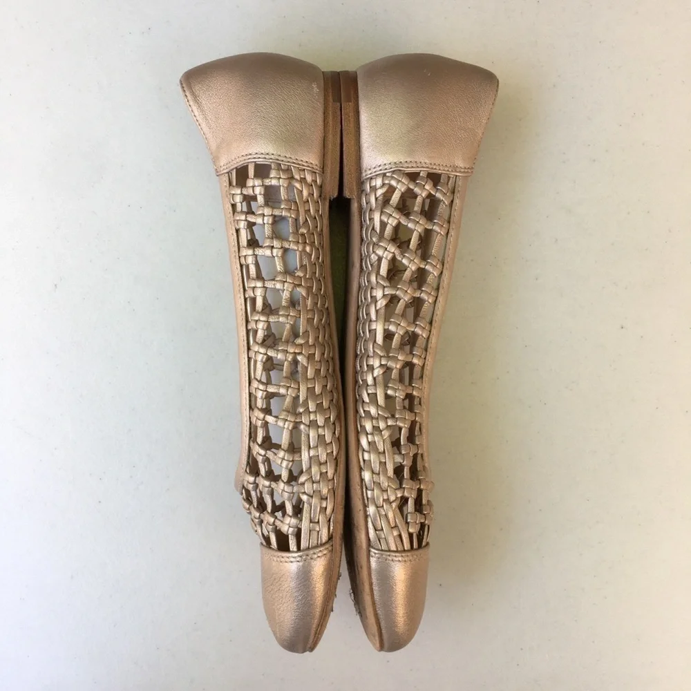Etienne Aigner Eden Skimmer Flat Gold